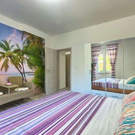Apartment Amfiteatar Moris PUY Exterior foto
