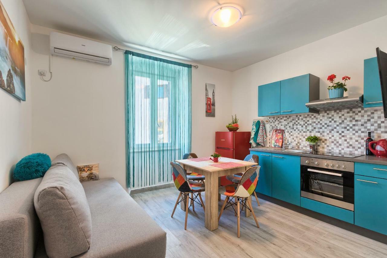 Apartment Amfiteatar Moris PUY Exterior foto