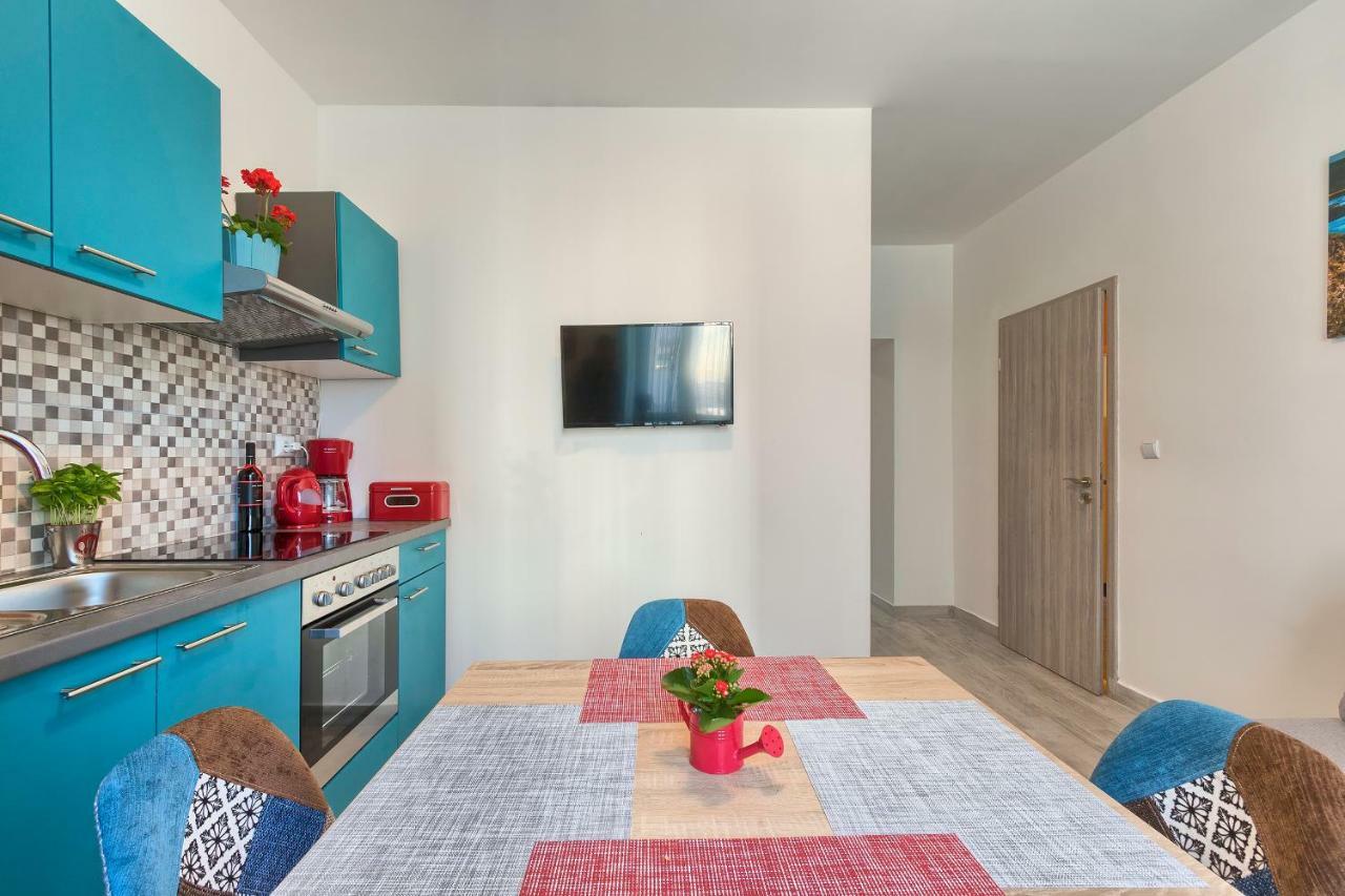 Apartment Amfiteatar Moris PUY Exterior foto