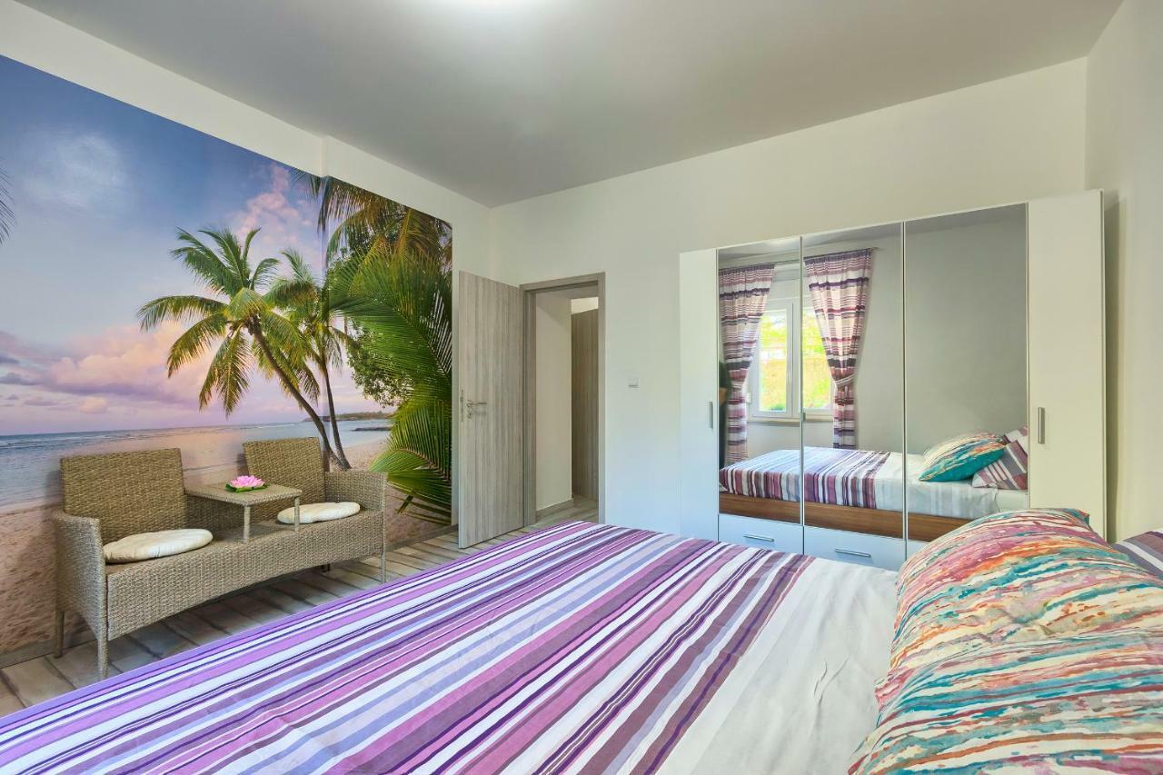Apartment Amfiteatar Moris PUY Exterior foto